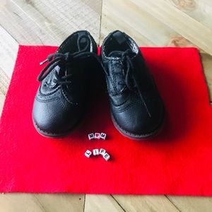 7M Carter’s Dress Shoes